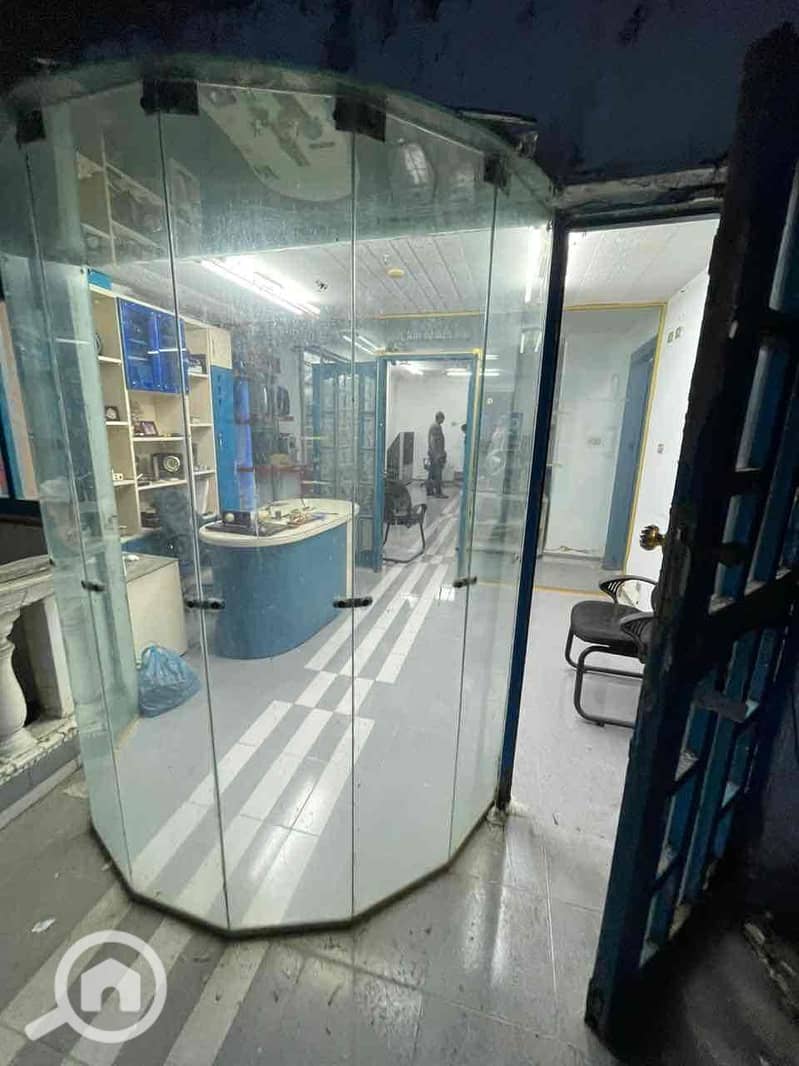 7 7e5a6c40-d3b4-4d9a-a881-5b200353786c. jpg