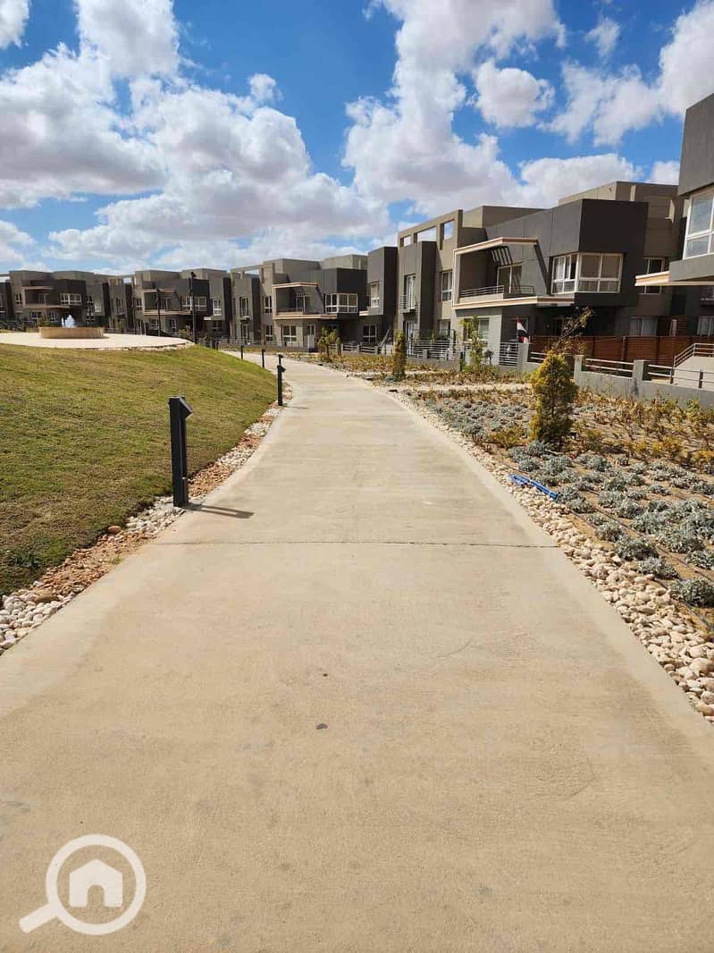 14 c6277e0b-86dd-4914-a067-9e66560686d2. jpg