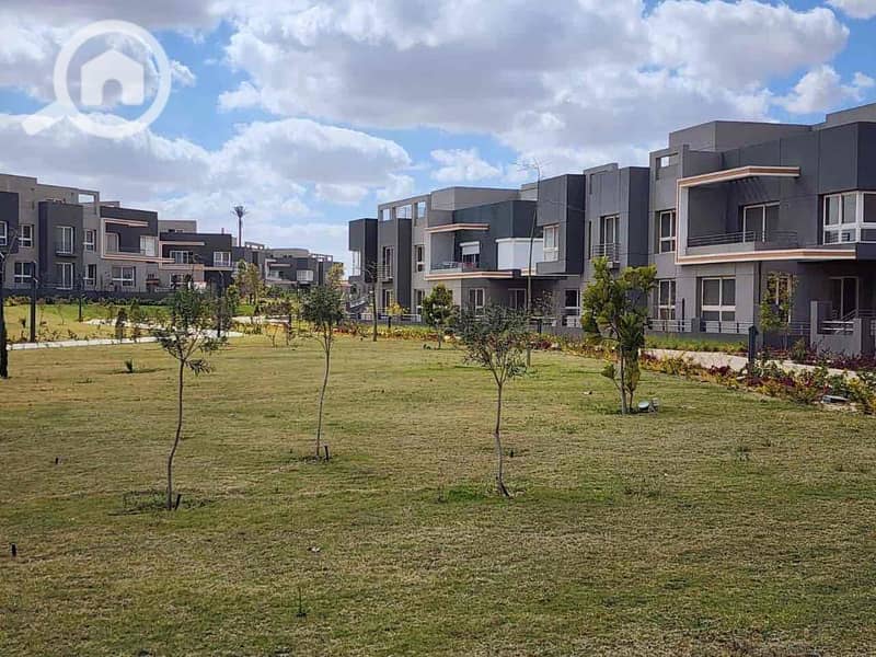 16 d975616f-4e50-4e8d-bf1c-2ad03f449fff. jpg