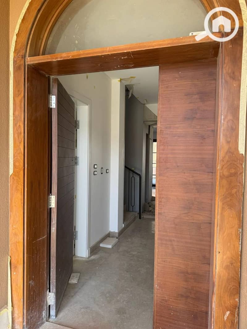 6 WhatsApp Image 2025-11-04 at 4.02. 48 PM. jpeg