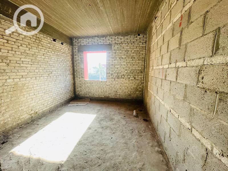 5 7ed50e84-8c0f-4703-8cb4-209746c4a9a4. jpg