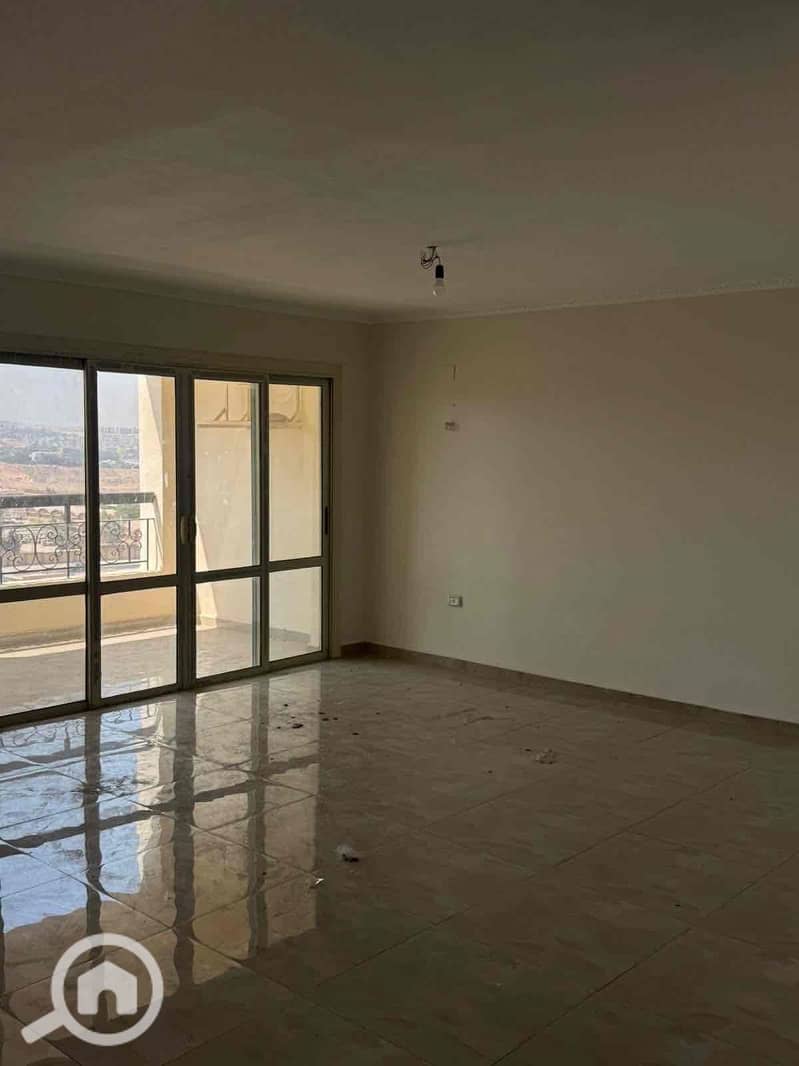 5 092c367e-ca0d-46f9-b821-3d459d48dd28. jpg