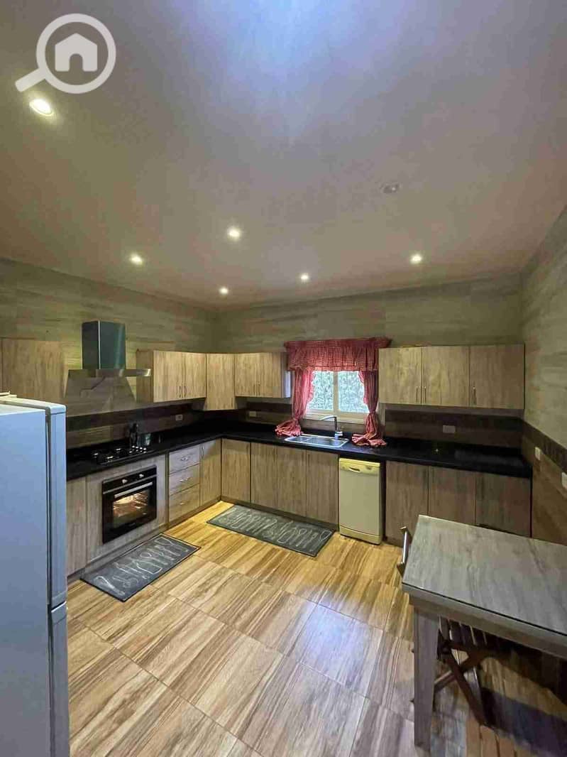 10 FB_IMG_1762265899610. jpg