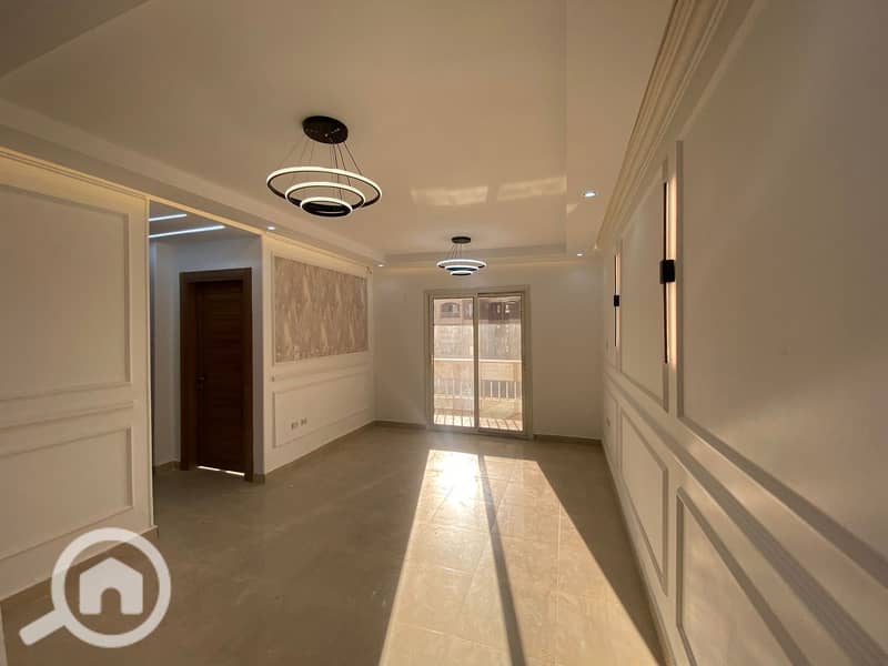 2 582c048e-36c8-4277-8476-9d901c8e6b02. jpeg