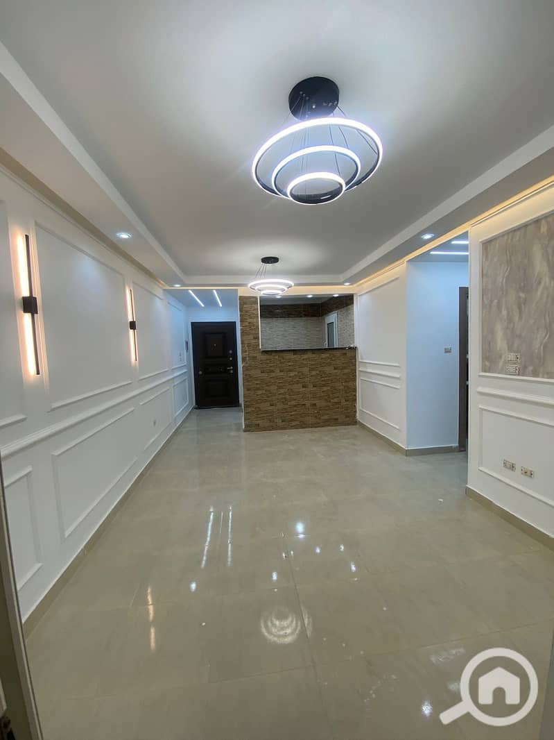 6 b5503102-07b2-4ae3-aa8f-2acb4b2d4c5d. jpeg