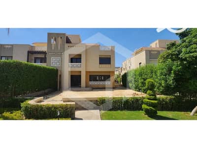 5 Bedroom Twin House for Sale in 6th of October, Giza - Green 4 1. jpg