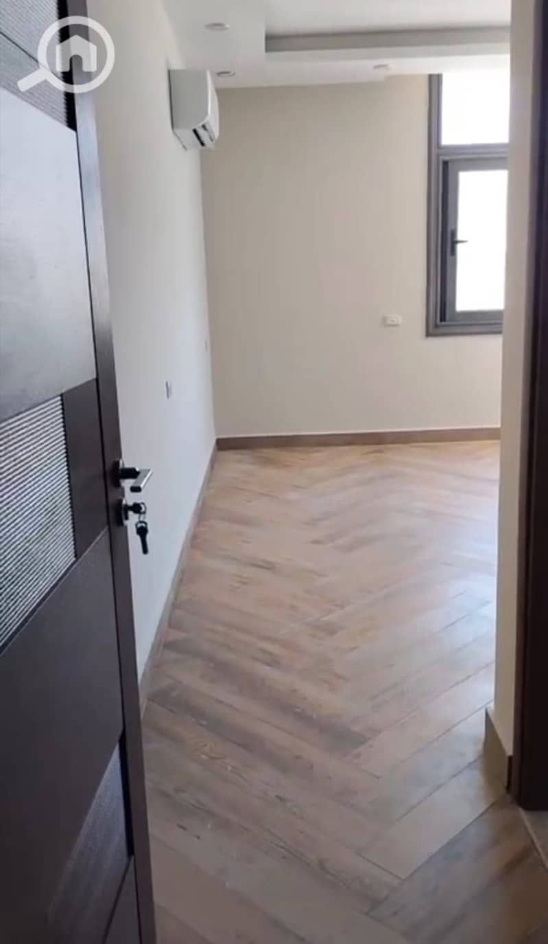 3 WhatsApp Image 2025-11-04 at 16.33. 38_067c3ed2. jpg