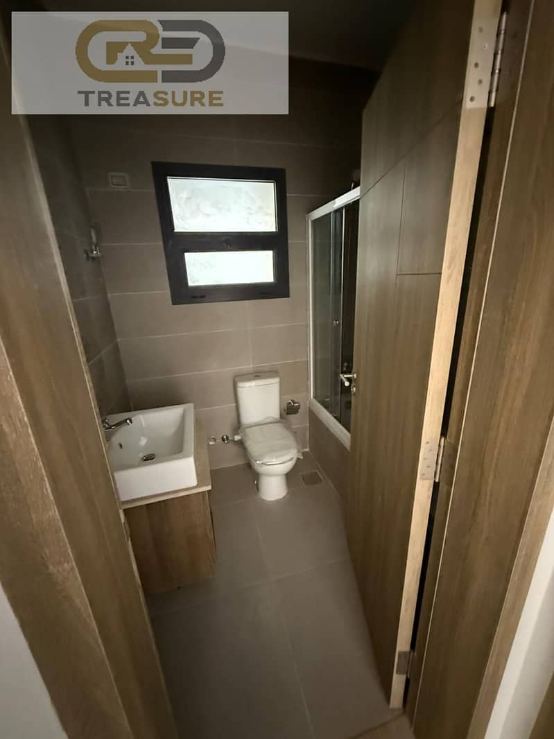 13 WhatsApp Image 2025-11-04 at 4.41. 43 PM. jpeg