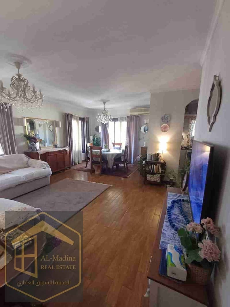 1000808909. jpg 1000808909. jpg