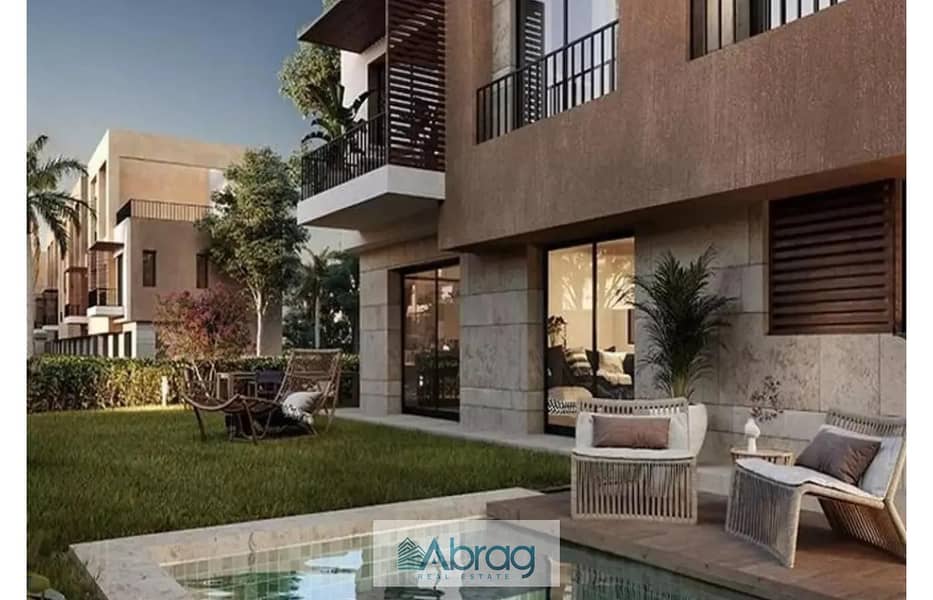 2 8164147-9e831o. jpg