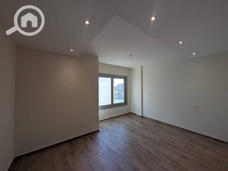 3 WhatsApp Image 2025-11-04 at 4.48. 49 PM (1). jpeg