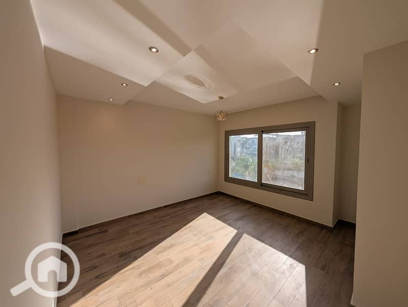 6 WhatsApp Image 2025-11-04 at 4.48. 50 PM (3). jpeg