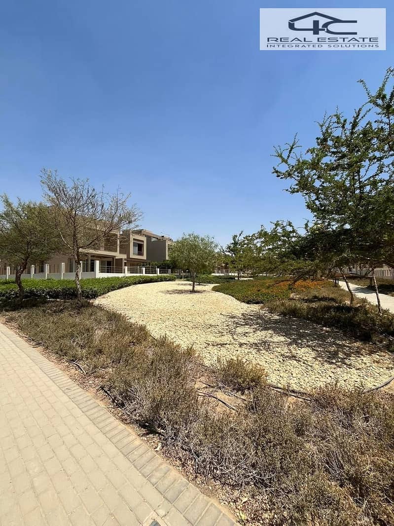 8 WhatsApp Image 2025-11-04 at 3.36. 00 PM (1). jpeg