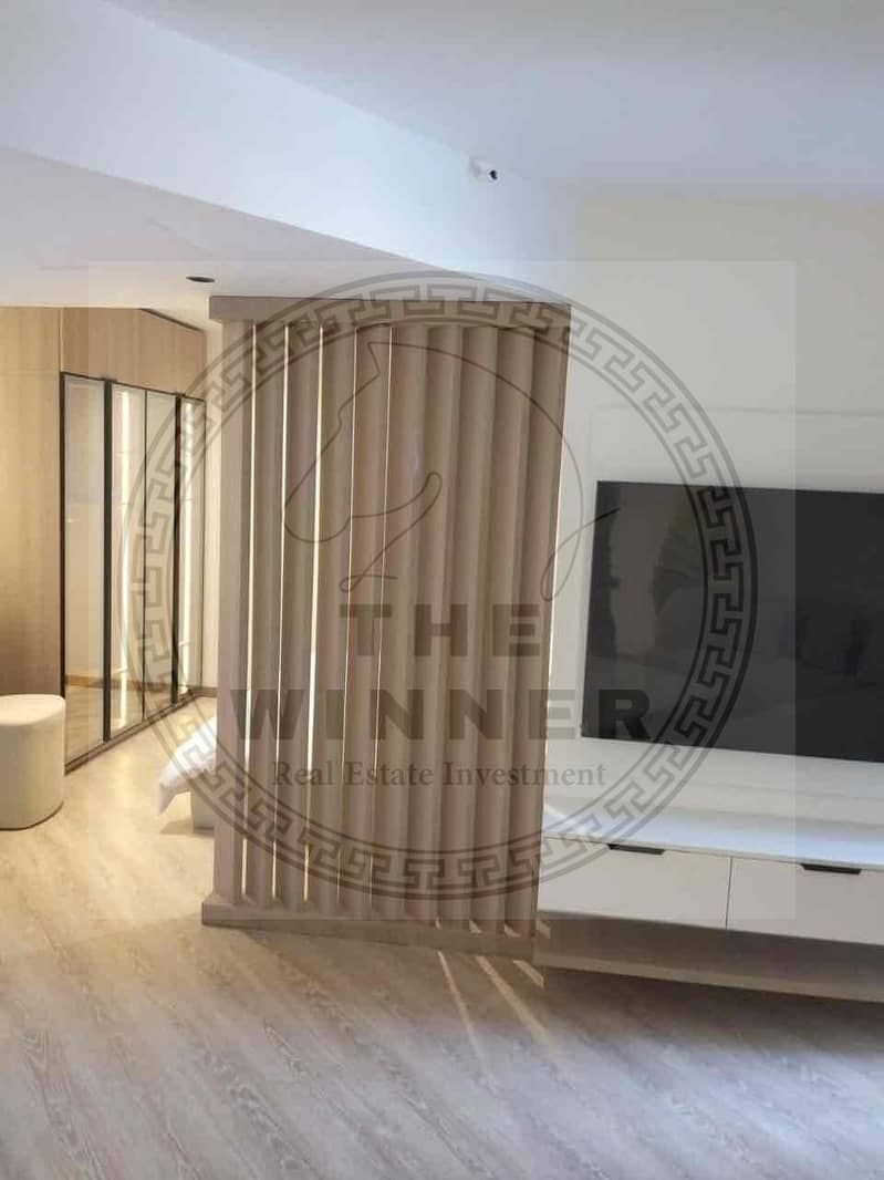 5 6a22a1cd-8771-49ea-94b8-838d964e93cd. jpg