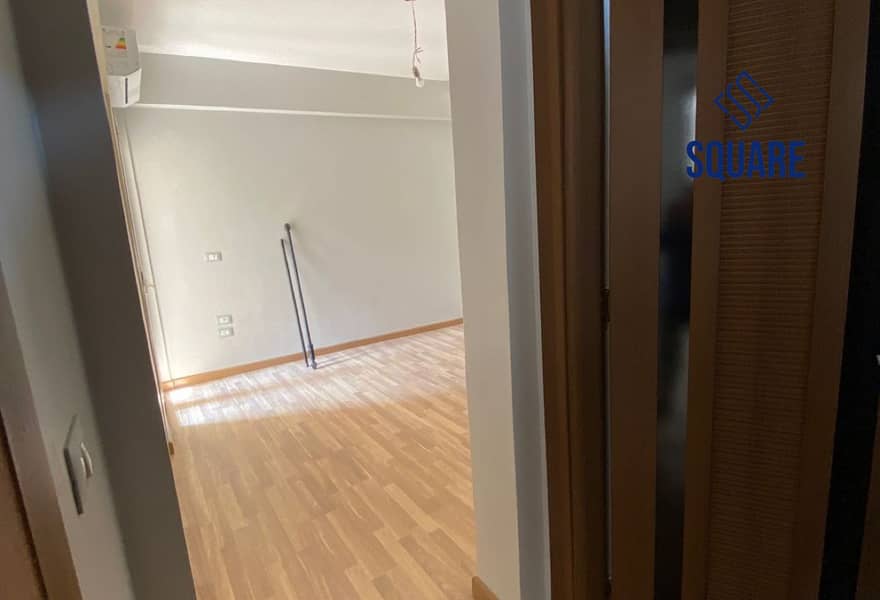 6 bb6f9305-a845-439e-bad5-313134704ac6. jpg