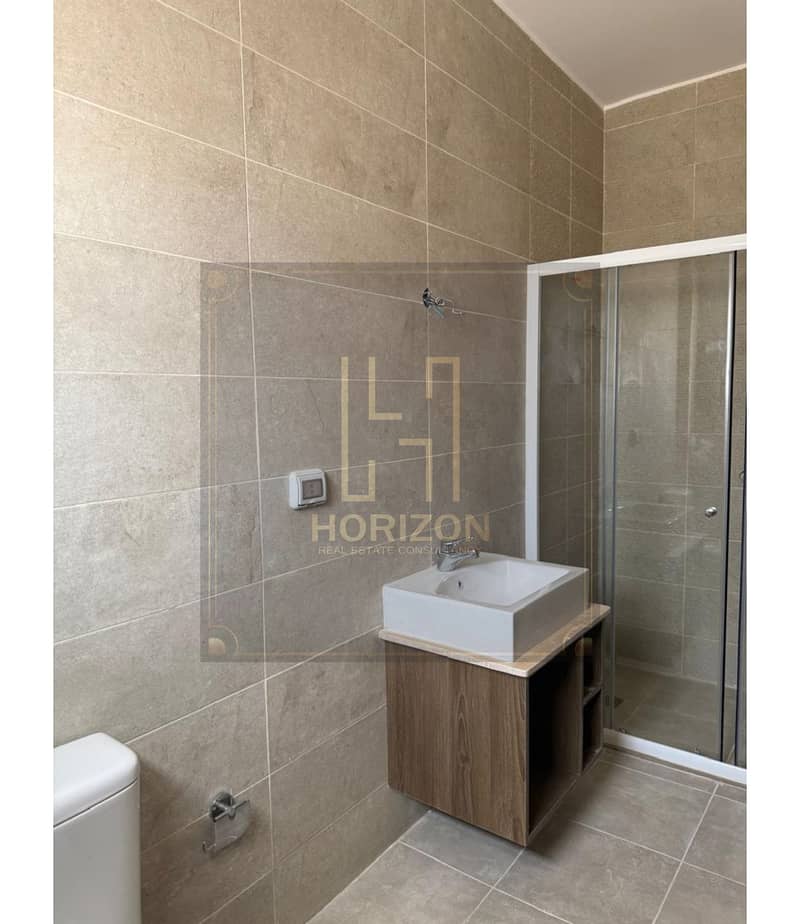 4 WhatsApp Image 2025-10-12 at 6.22. 22 PM (1). jpg