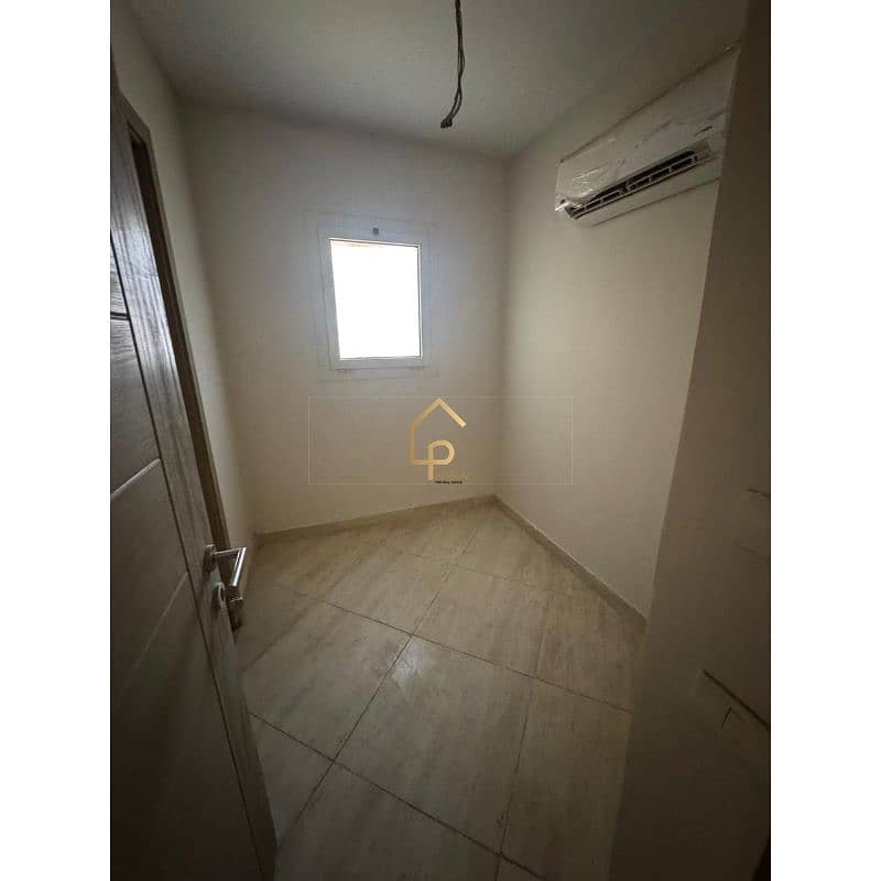 17 WhatsApp Image 2025-09-30 at 5.44. 44 PM (1). jpg