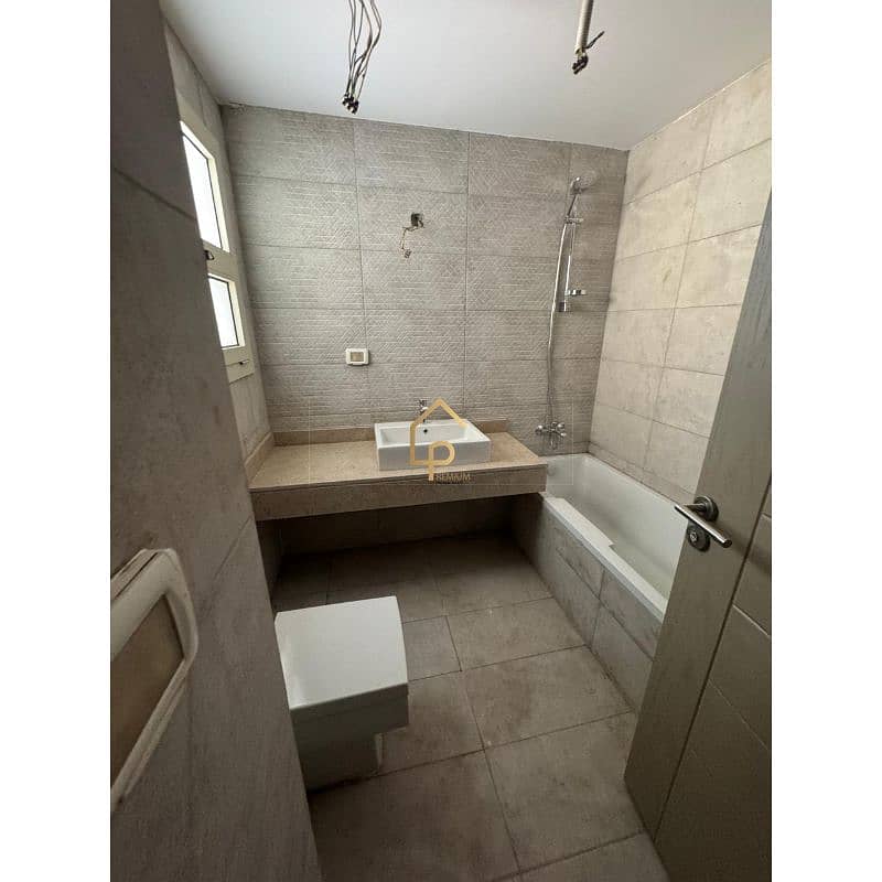 18 WhatsApp Image 2025-09-30 at 5.44. 45 PM (2). jpg