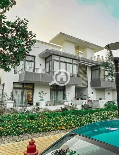 5 Bedroom Villa for Sale in Mostakbal City, Cairo - 32898394-800x600. jpg