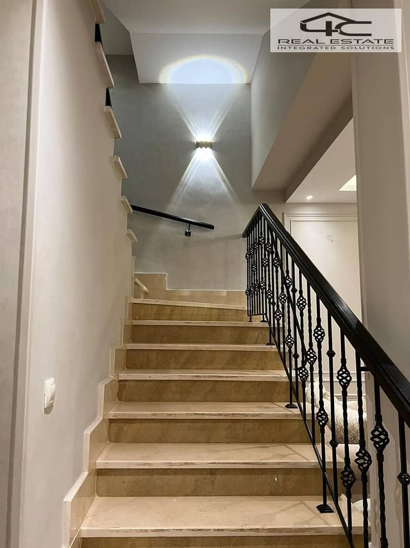 4 WhatsApp Image 2025-11-03 at 20.13. 16 (1). jpeg