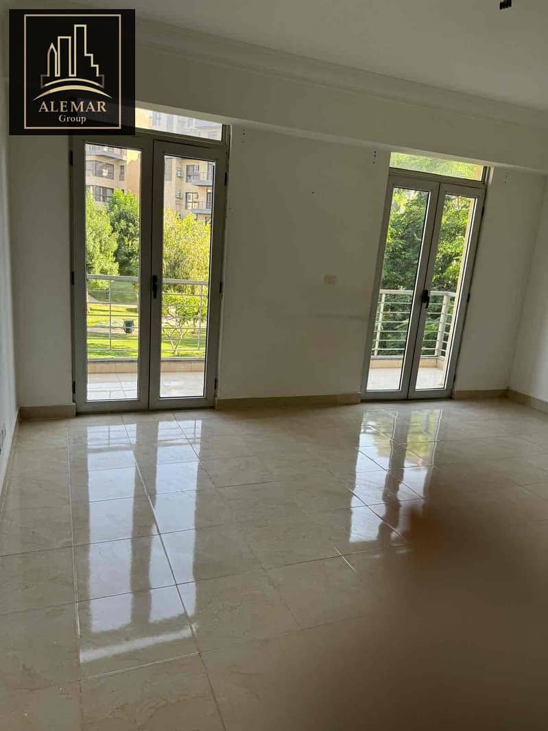 15 4d92e215-75ed-4090-8a19-da18b2a642ee. jpg