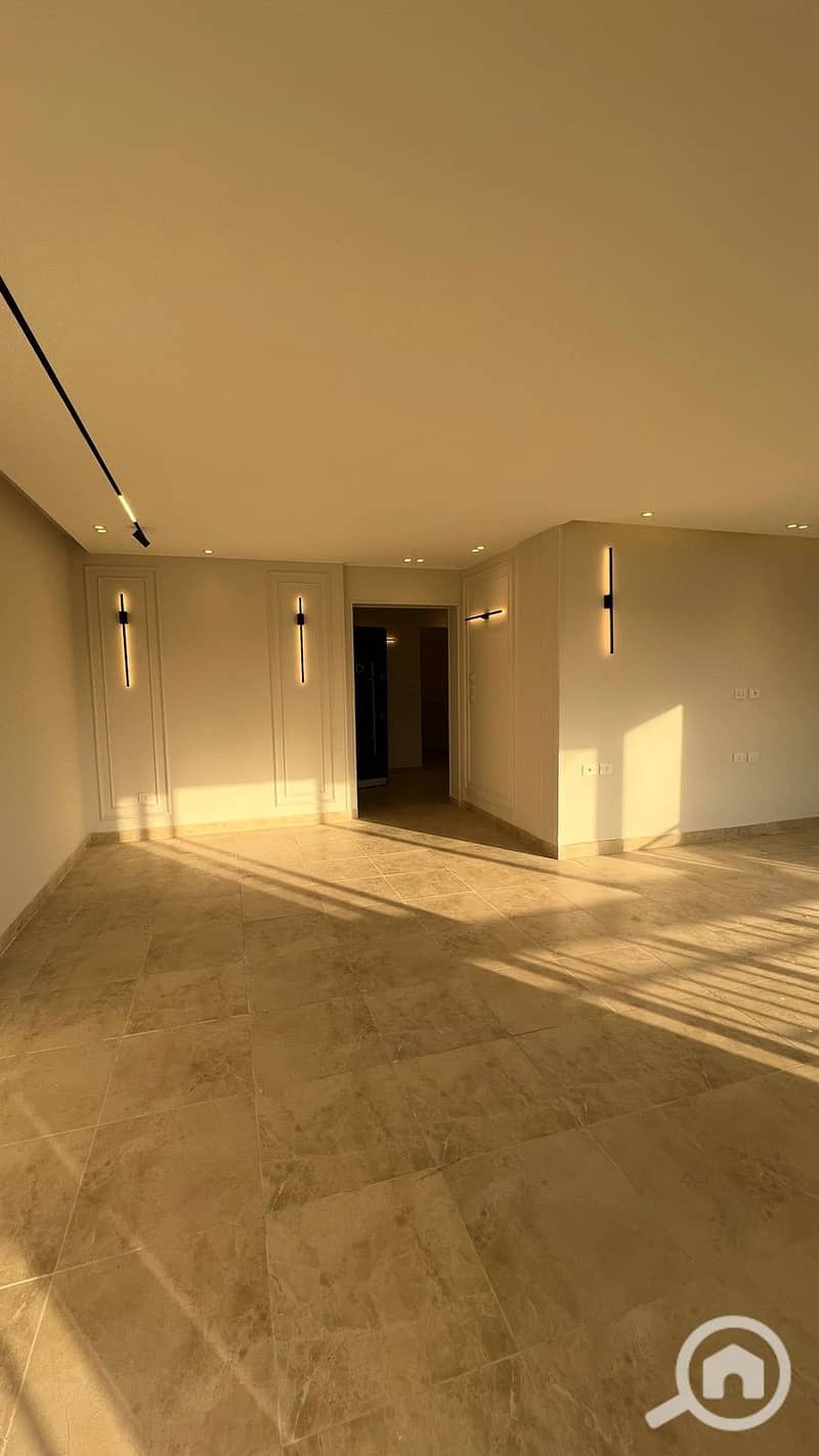 6 2295fda5-6a7e-4907-973f-ec991ef93e95. jpg