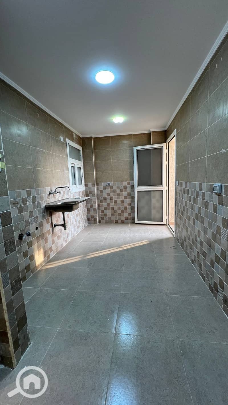 20 0e0cefdb-4c11-4428-b8b2-d3561d6cea7e. jpg