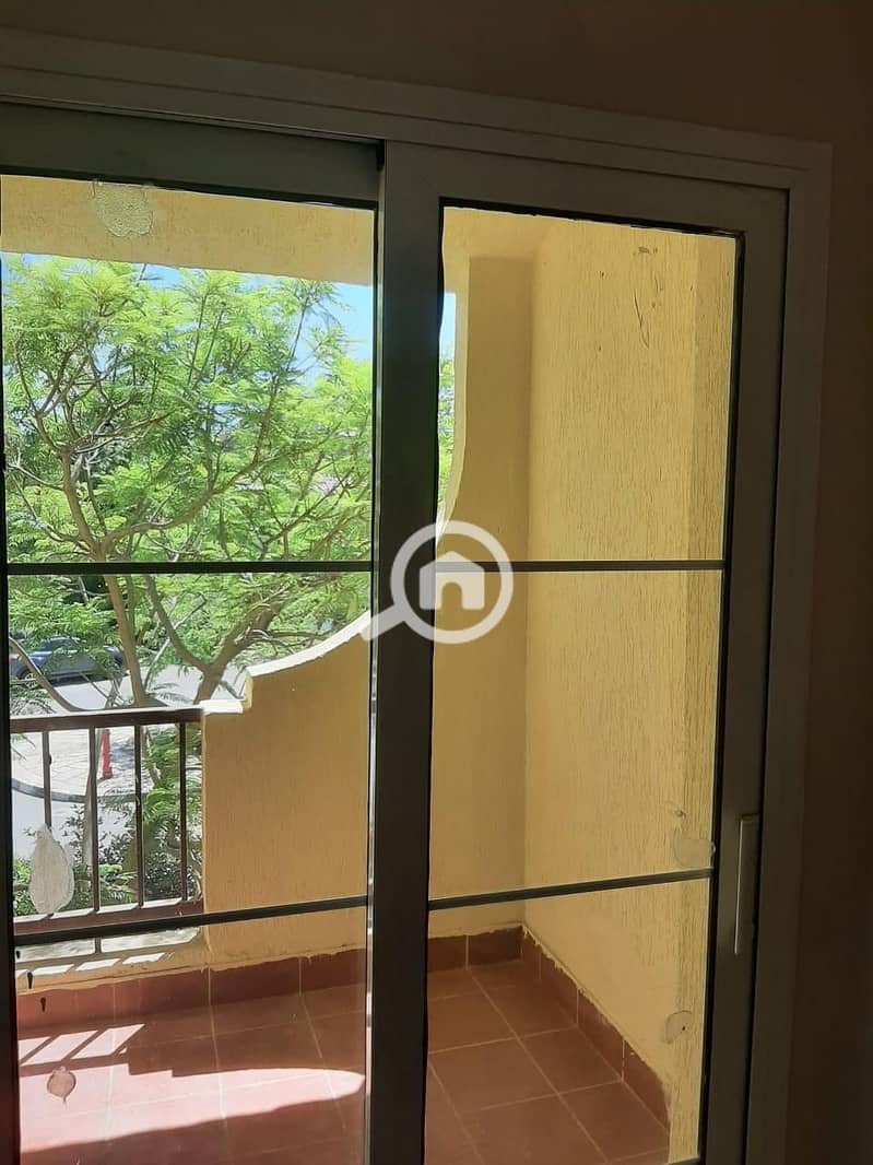 4 59ba6cec-9878-4809-a9cc-3654c3f95d58. jpg