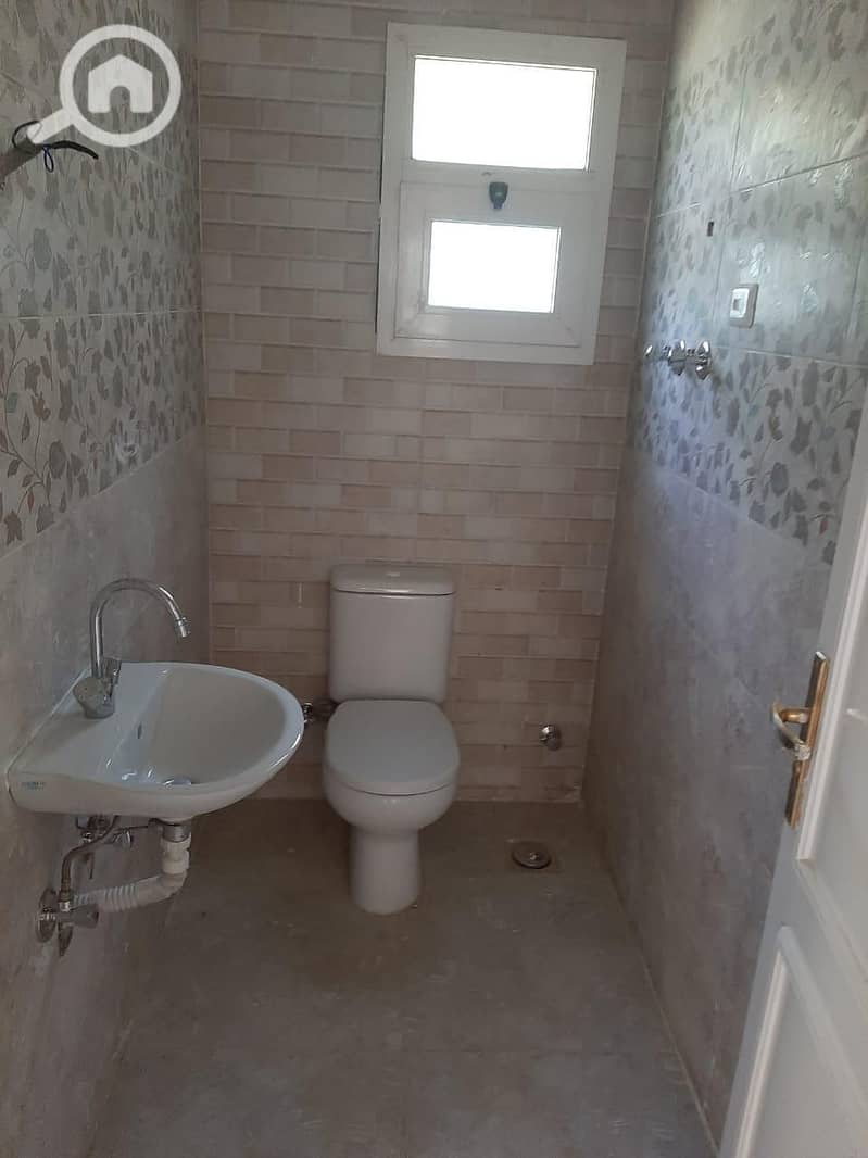 6 08da6c7b-7bbb-4ad5-99da-d15c68daeb15. jpg