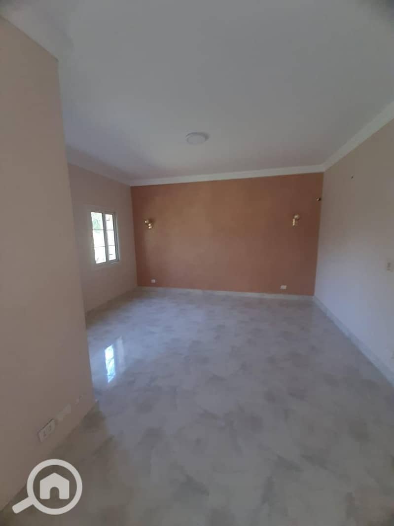 12 b79ca06b-235a-42d5-b3f6-c37b9572bd96. jpg