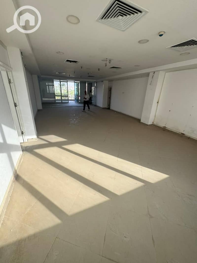 4 WhatsApp Image 2025-10-23 at 12.37. 35 PM. jpeg