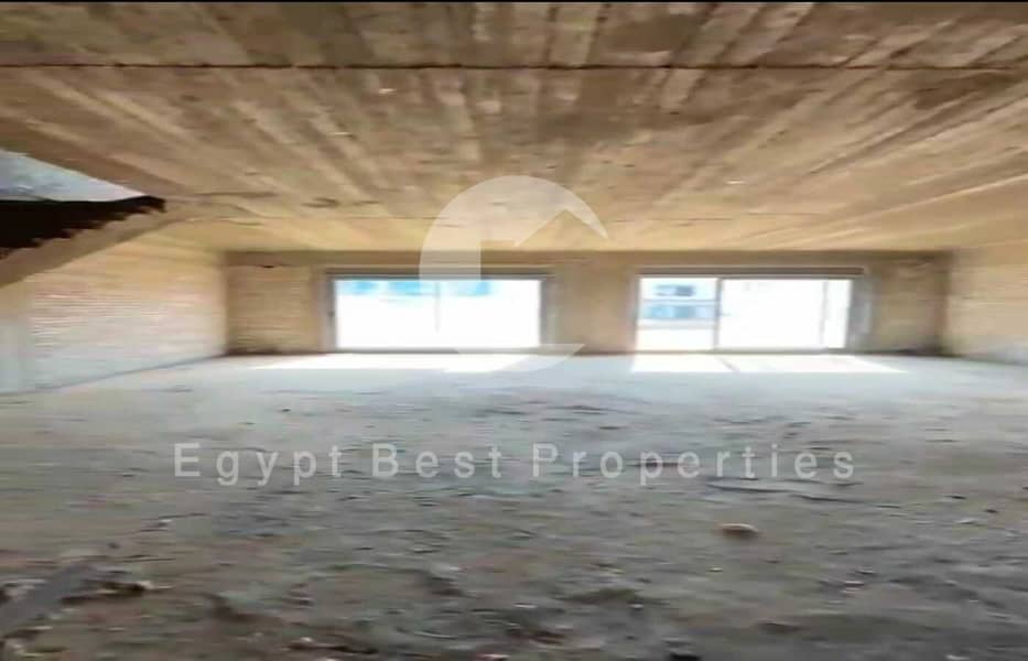 8 f4e8b921-693b-4905-9cd3-9b16b9926f8b. jpeg