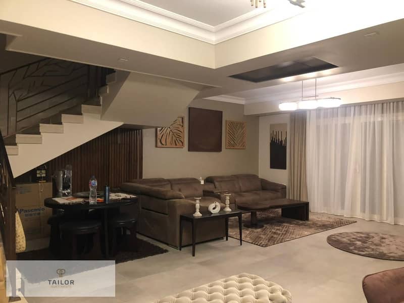 4 55067776-4aa3-4b45-b07a-179e9d753933. jpeg