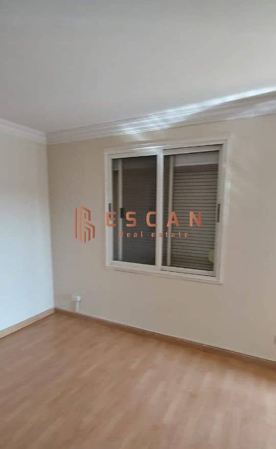 5 U549687 (13). jpeg