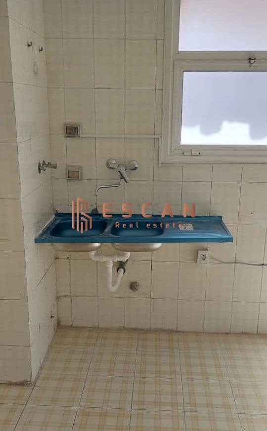 13 U549687 (7). jpeg