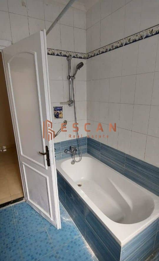 14 U549687 (9). jpeg