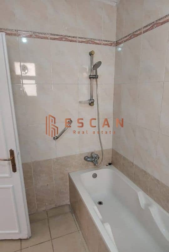 15 U549687 (14). jpeg