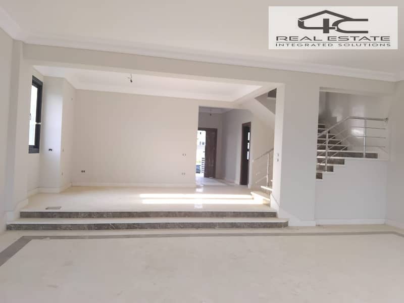 10 WhatsApp Image 2025-08-13 at 16.37. 16 (1). jpeg