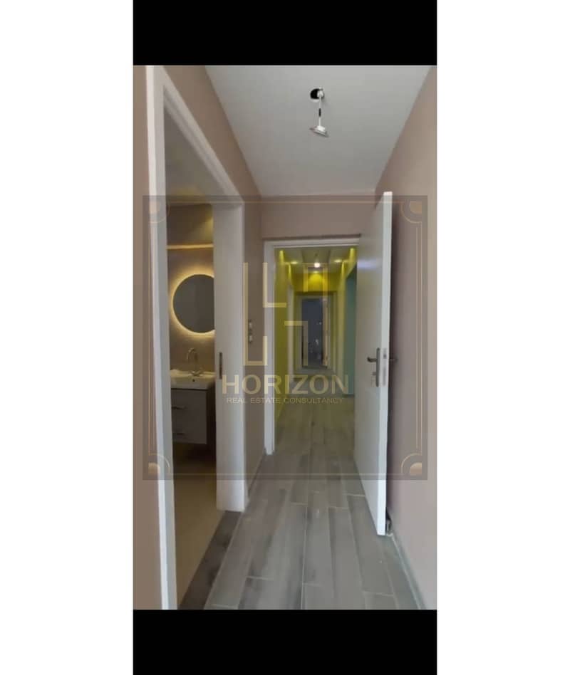 6 b9f9e3b6-5dc4-4f56-b4b7-ca60e9c0b95d. jpg