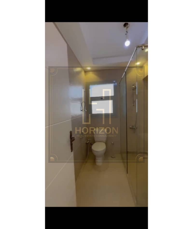 9 df954c2a-6e41-4ac4-b48b-ada1a73f9ed3. jpg