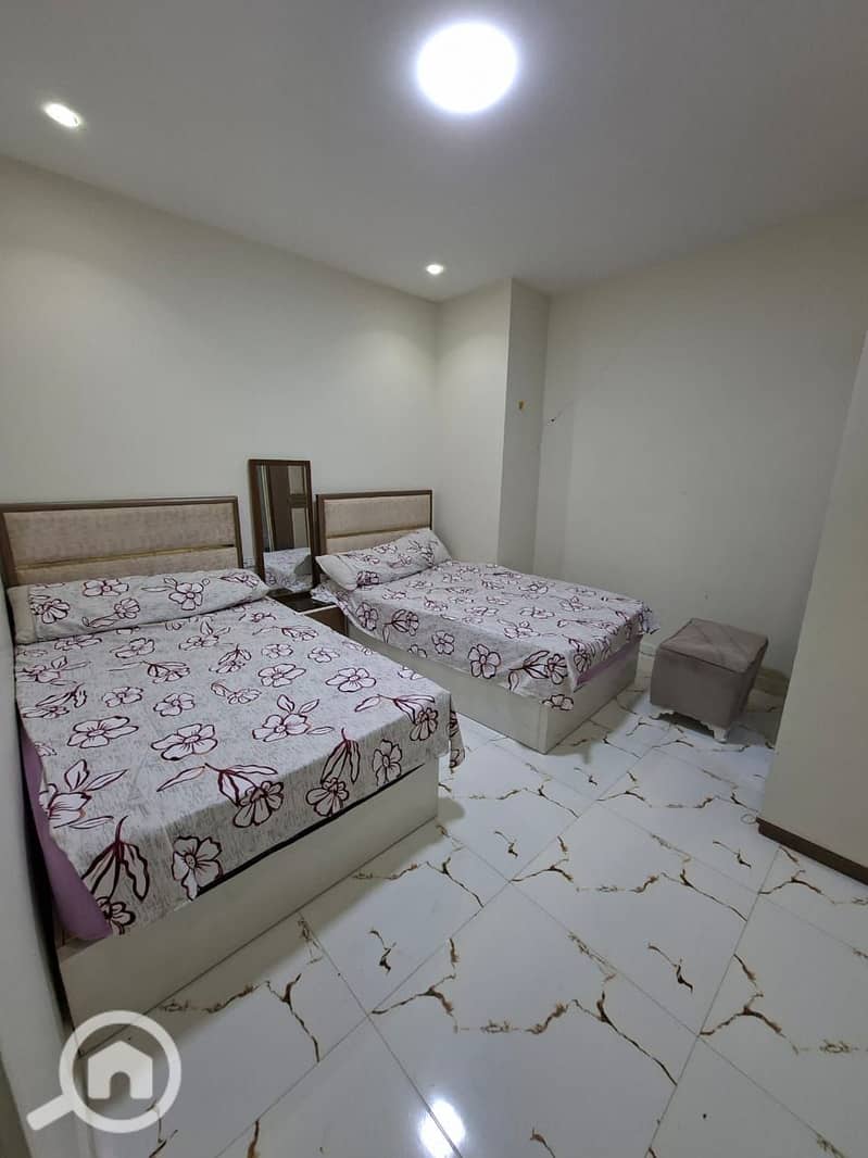 5 WhatsApp Image 2025-10-28 at 01.39. 42_e51e3528. jpg