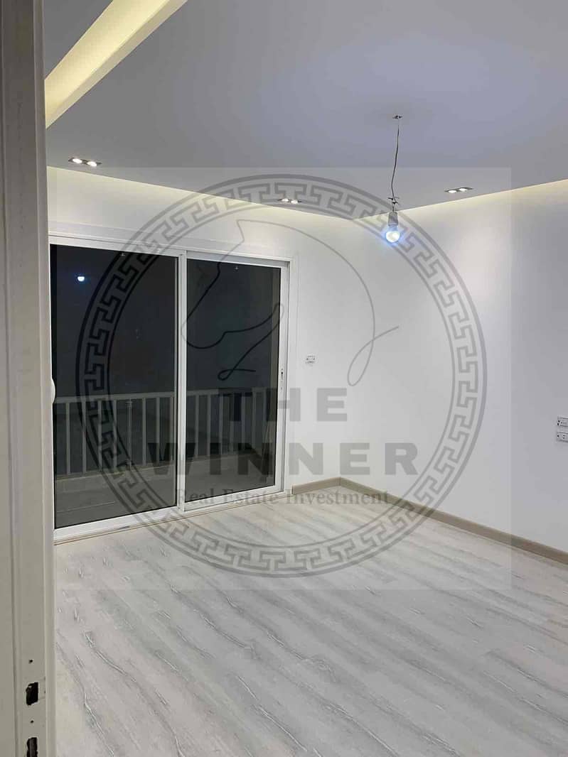 10 bbf24604-bcf5-420b-8c0d-b57538d7b601. jpg