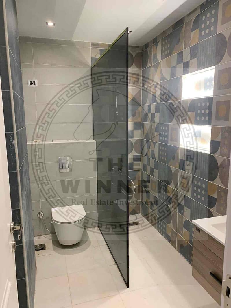 12 b3ba39a1-2104-4e25-bc21-04030af9774a. jpg