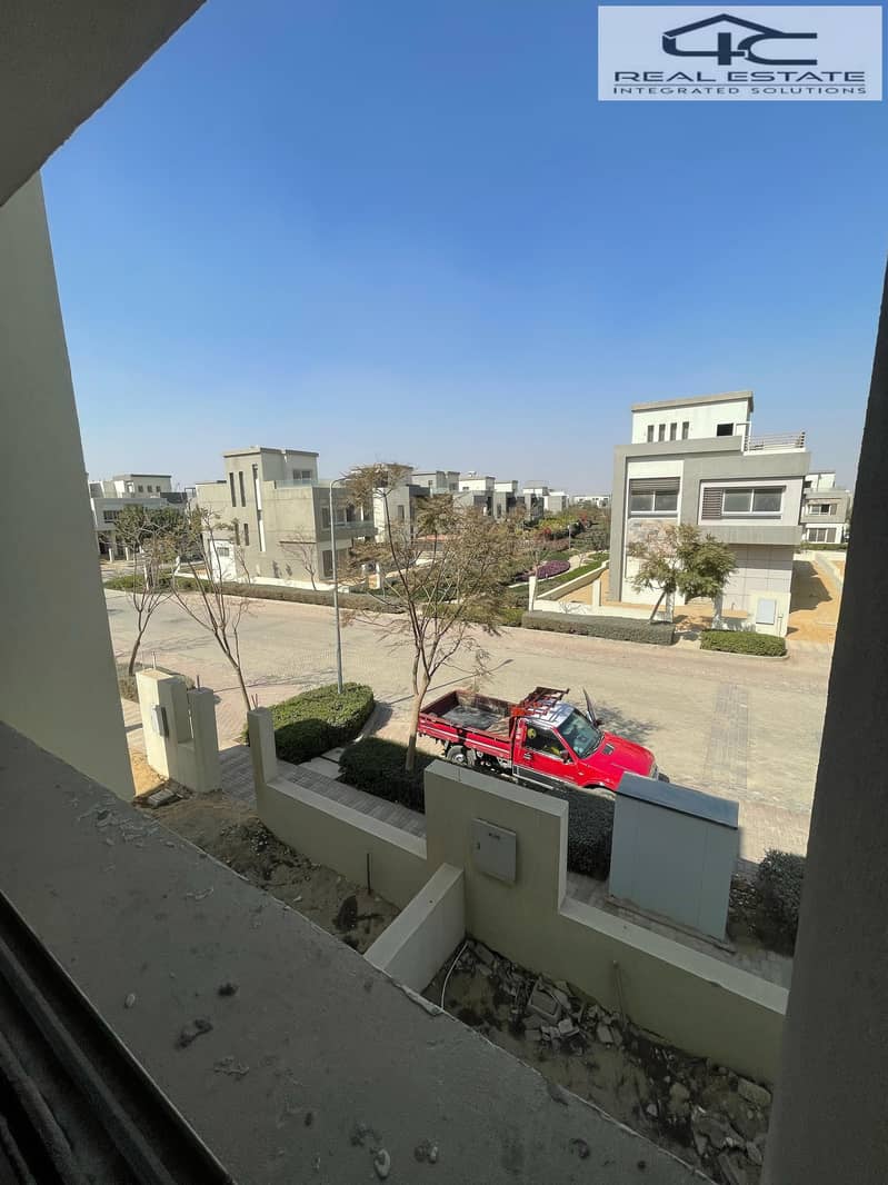 4 WhatsApp Image 2025-07-22 at 11.45. 31 PM. jpeg