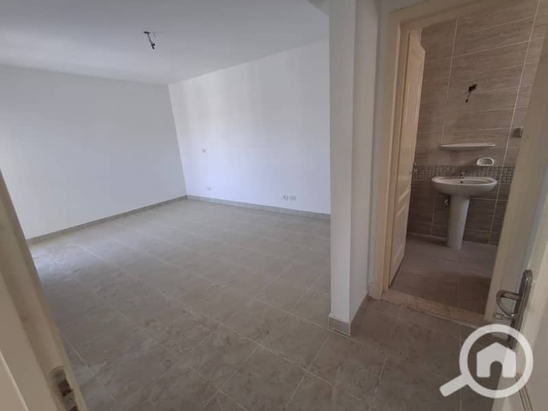 6 WhatsApp Image 2025-09-23 at 12.36. 01 PM (3). jpeg