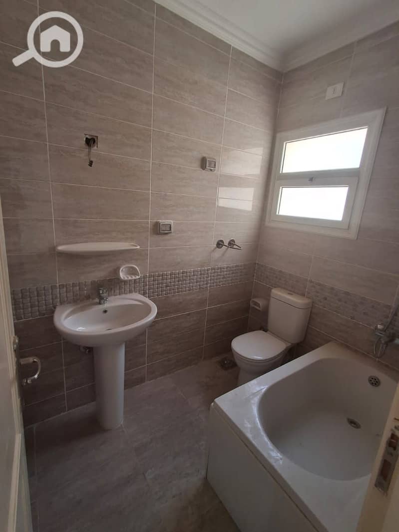 8 WhatsApp Image 2025-09-23 at 12.36. 02 PM (1). jpeg