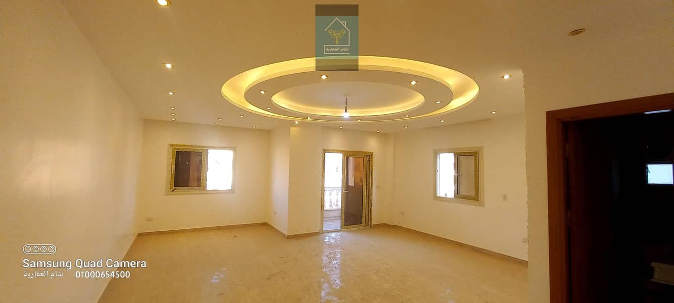 14 FB_IMG_1759609693345. jpg