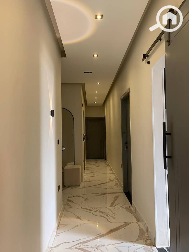 4 6ddf461d-eb87-4d22-b42e-23972ff4498d. jpg