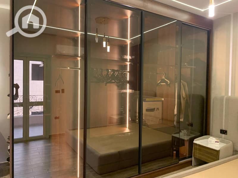 10 b2ed7d1f-d815-40ce-a291-c2a87e158ea3. jpg