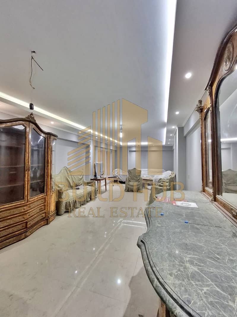 2 d27b9d8f-a17e-4565-a6b7-412cb7fd0c74. jpeg